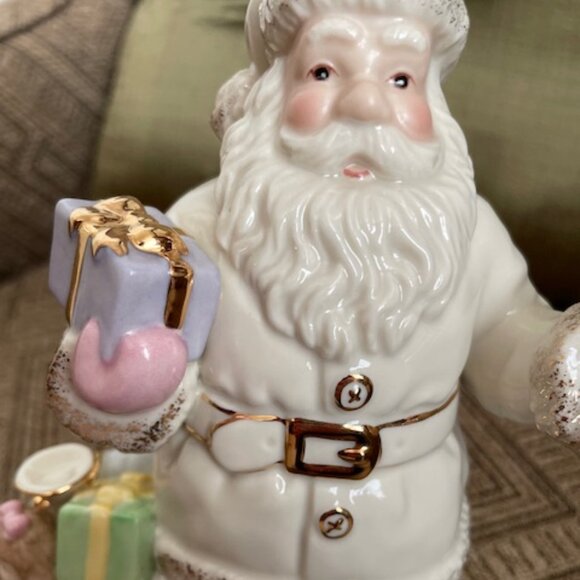 Lenox Santa Ringing Bell and Sack of Toys sculpture - Picture 5 of 10